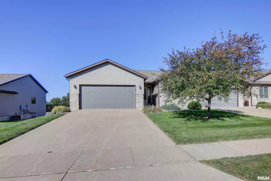 440 Mill Ridge RD, Clinton, IA 52732