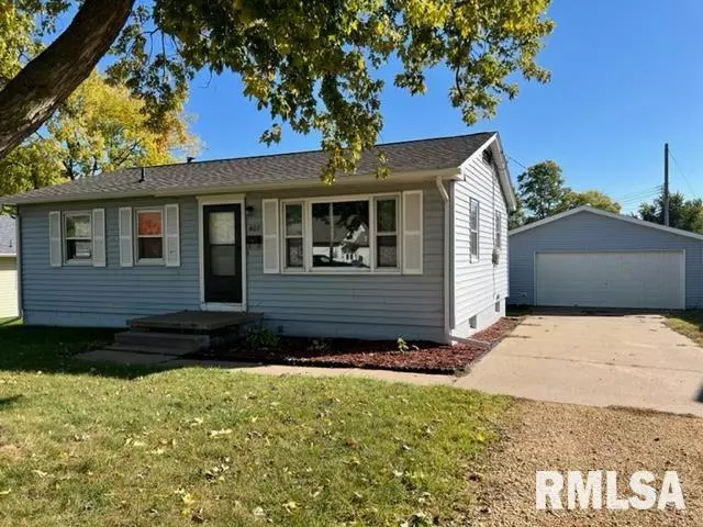 407 11TH PL, Camanche, IA 52730