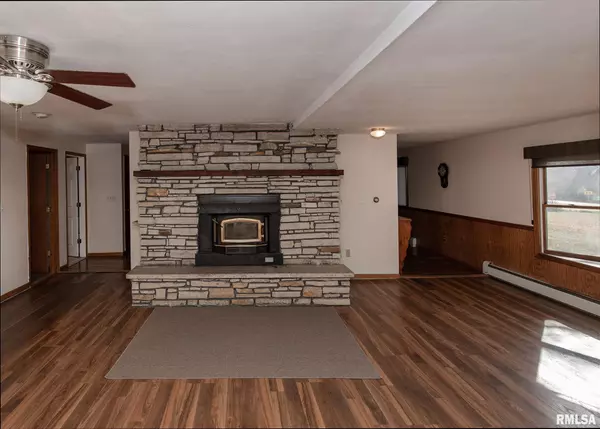 Maquoketa, IA 52060,2886 241ST AVE