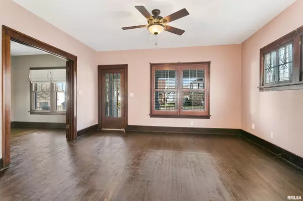 Davenport, IA 52803,2706 HARRISON ST