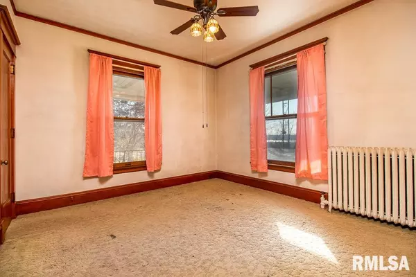 Davenport, IA 52804,1503 CLAY ST