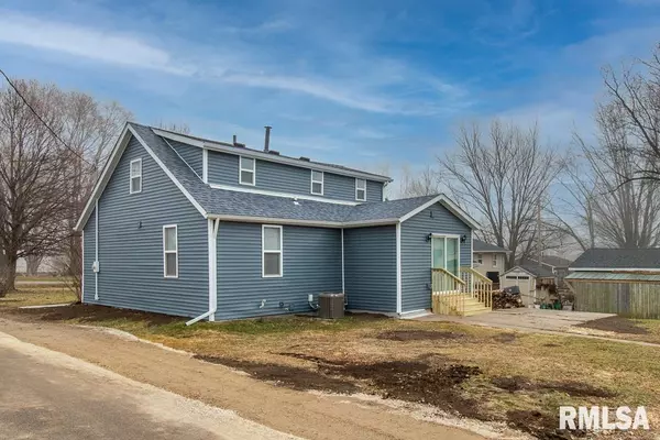 Le Claire, IA 52753,300 S 14TH ST