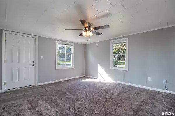 Colona, IL 61241,407 WARREN ST