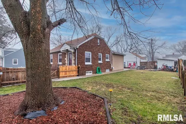 Bettendorf, IA 52722,2730 CENTRAL AVE