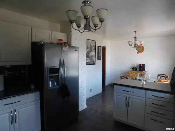 Alexis, IL 61412,307 N ALEXANDER ST