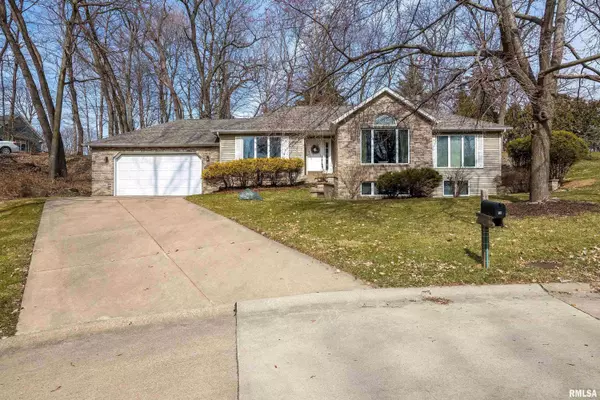 Le Claire, IA 52753,10 WALBRIER CT