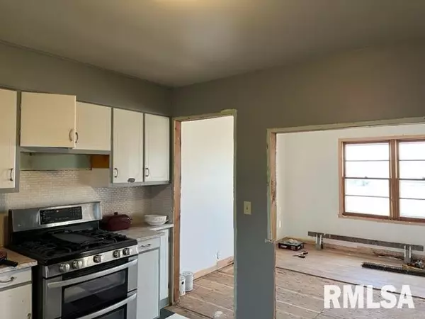 Alexis, IL 61412,306 E HUNT AVE