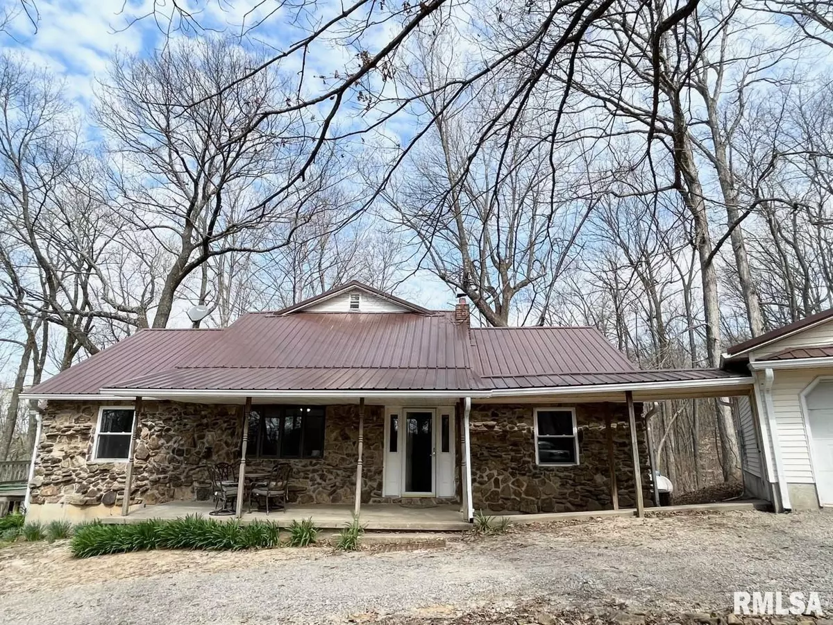 Ava, IL 62906,1551 Logan Hollow RD