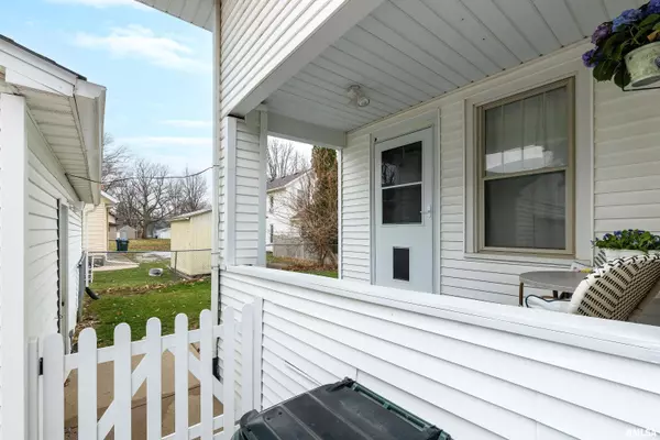 Davenport, IA 52803,2308 GRAND AVE