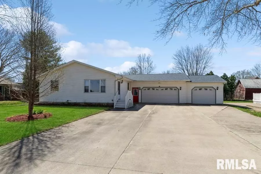 106 E EDWARDS ST, Joy, IL 61260