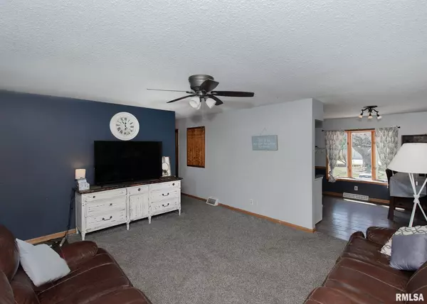 Wilton, IA 52778,206 W SUMMIT ST