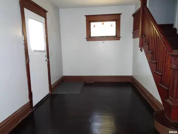 Rock Island, IL 61201,1625 14 1/2TH ST