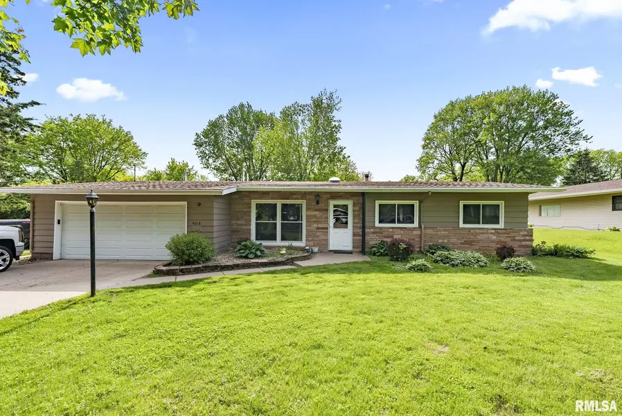 4018 RODEO ST, Davenport, IA 52806