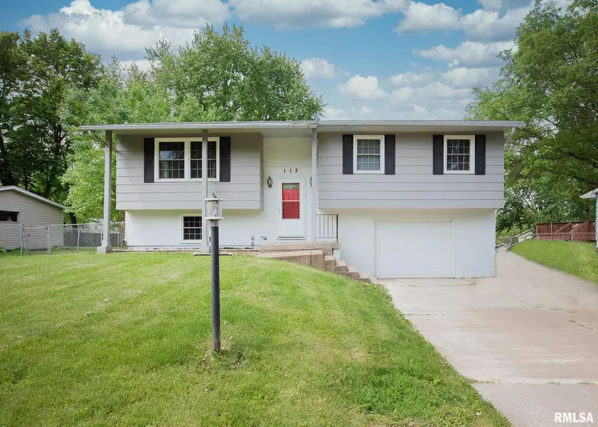 113 PARK LANE CIR, Park View, IA 52748