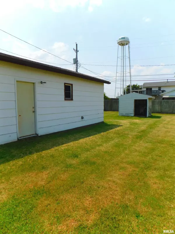 Colona, IL 61241,815 7TH ST