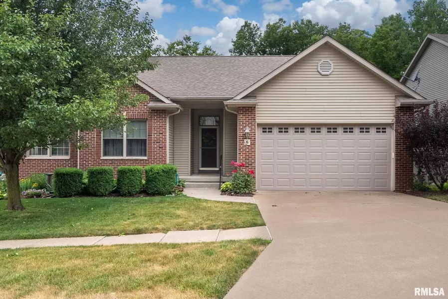 6 MUSKET CT, Le Claire, IA 52753