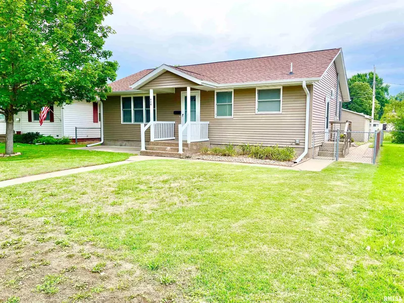 620 3RD AVE, Camanche, IA 52730