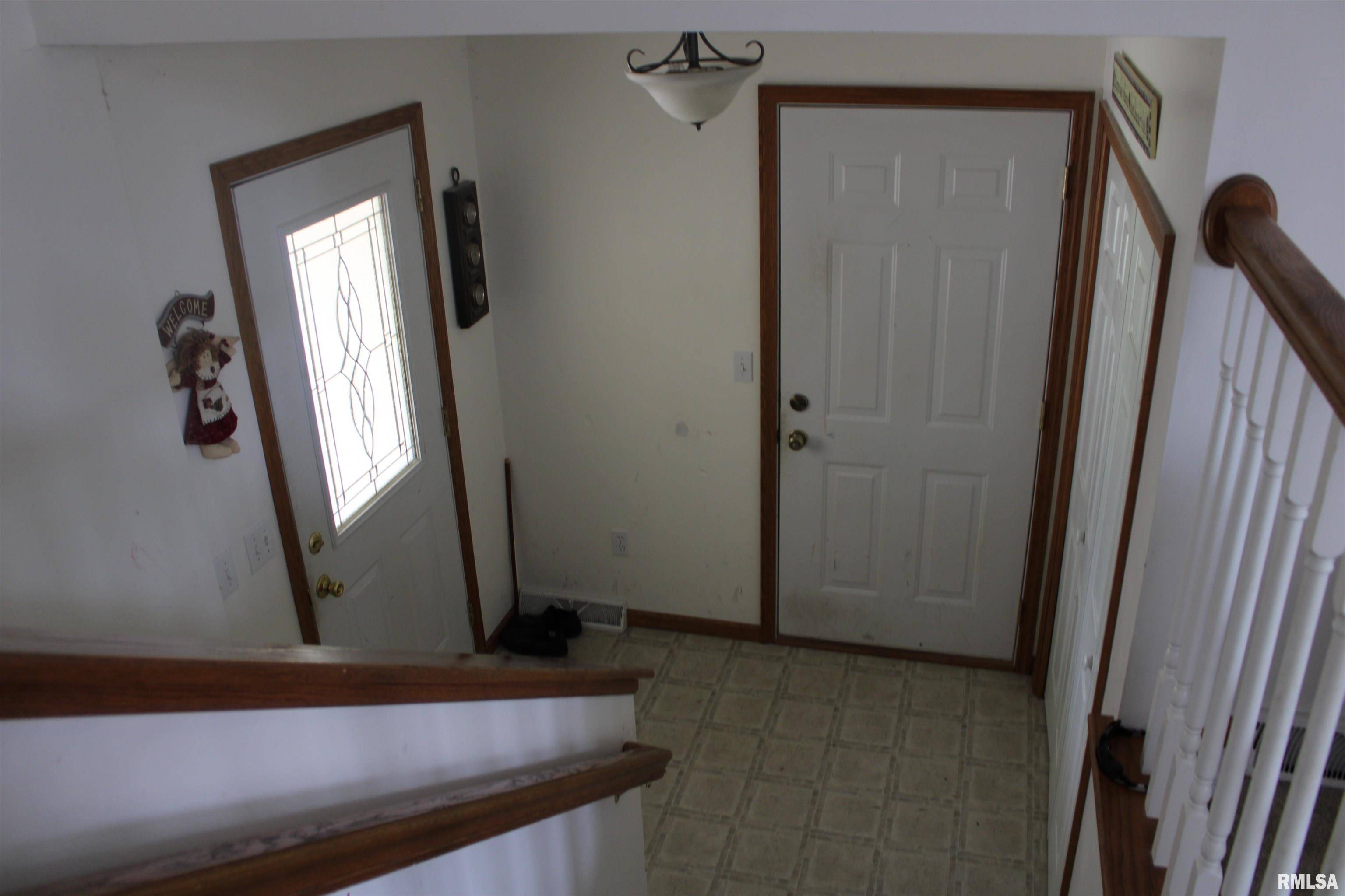 Davenport, IA 52804,2020 N FAIRMOUNT ST