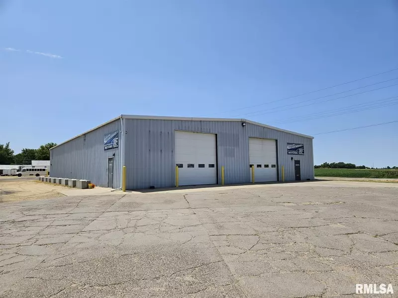 2289 Highway 30, Grand Mound, IA 52751