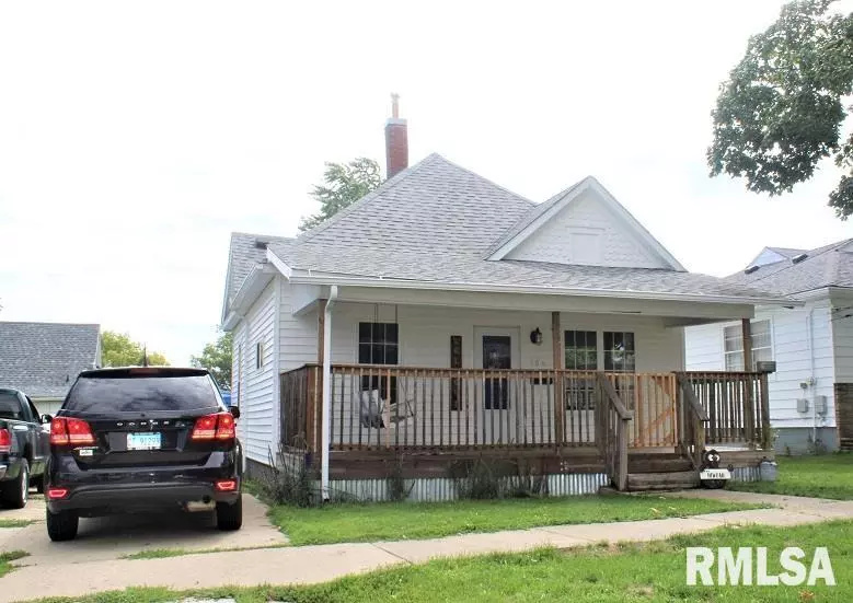 104 S ELM ST, Kewanee, IL 61443