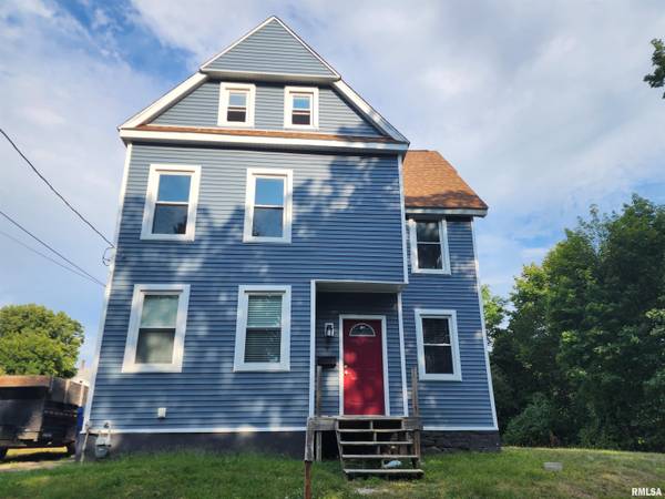 9 RIVERVIEW PL,  Davenport,  IA 52803