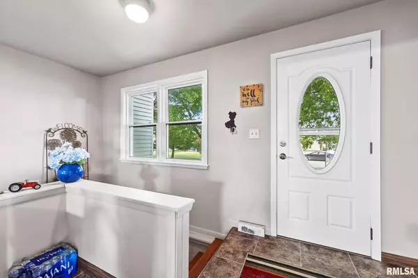 Walcott, IA 52773,17755 60TH AVE