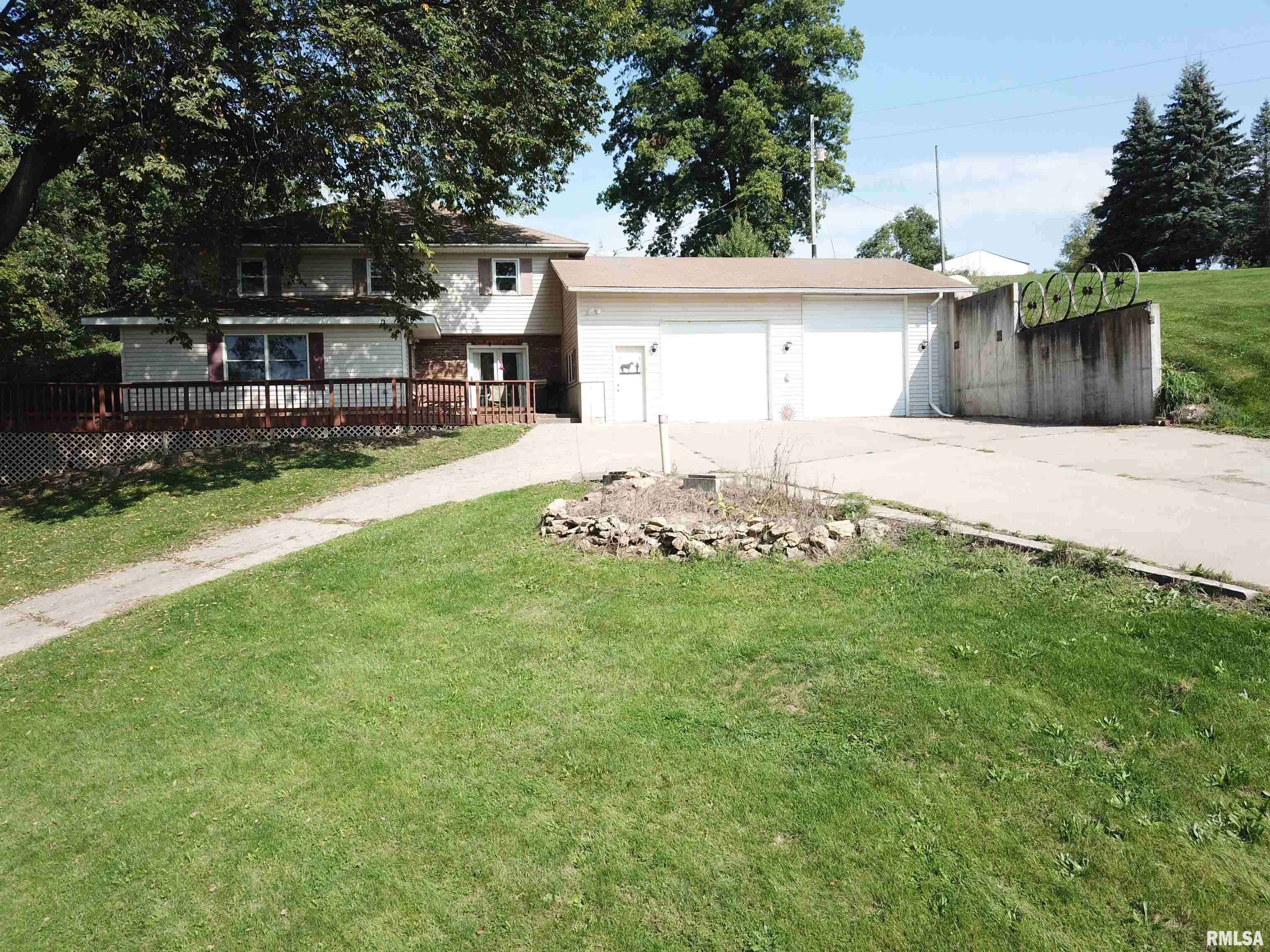 1211 475th AVE, Sabula, IA 52070