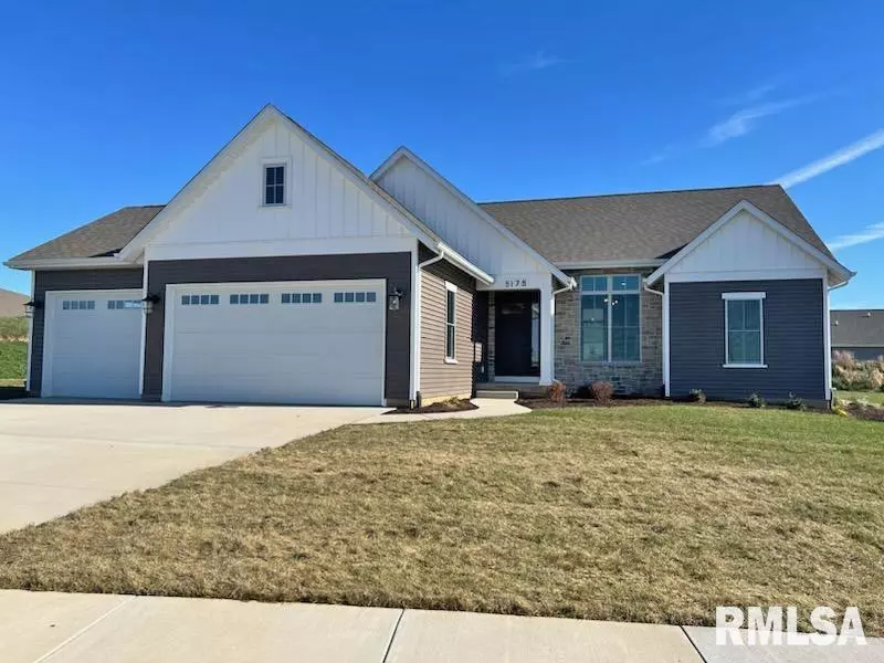 5179 PINECREEK LN, Bettendorf, IA 52722