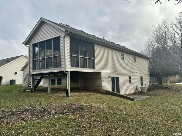 Silvis, IL 61282,1105 29TH AVE