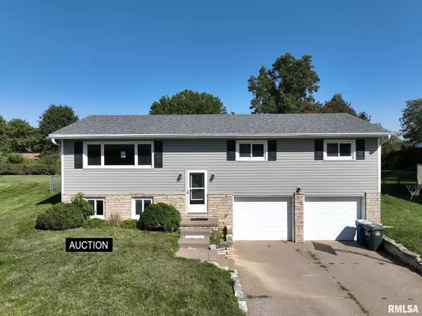 Muscatine, IA 52761,1001 ACORN LN