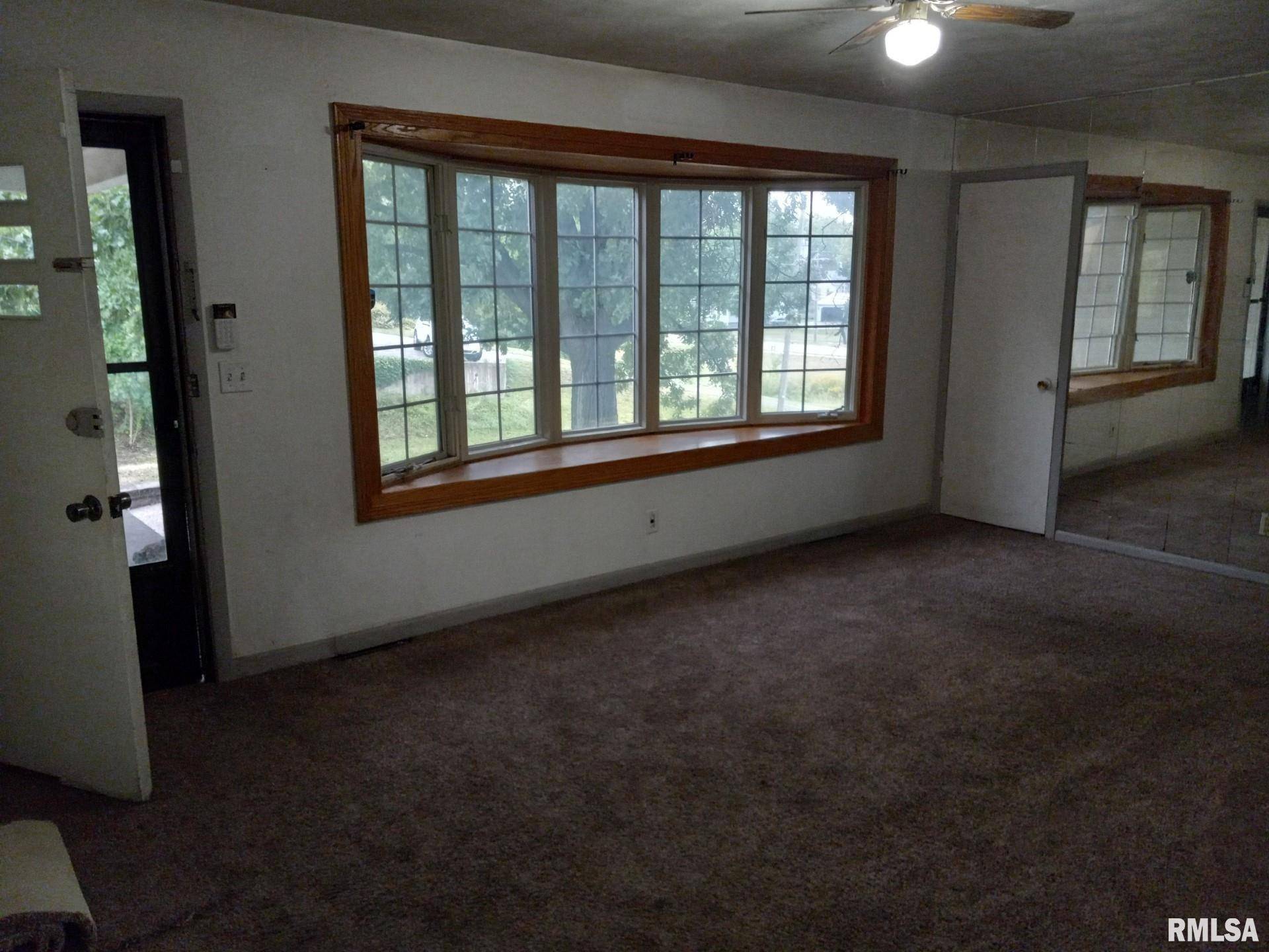 Clinton, IA 52732,2363 N 10TH ST