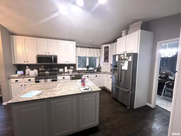 Geneseo, IL 61254,911 KADEL CT