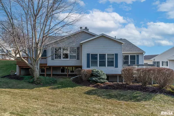 Le Claire, IA 52753,1205 EAGLE VIEW CT