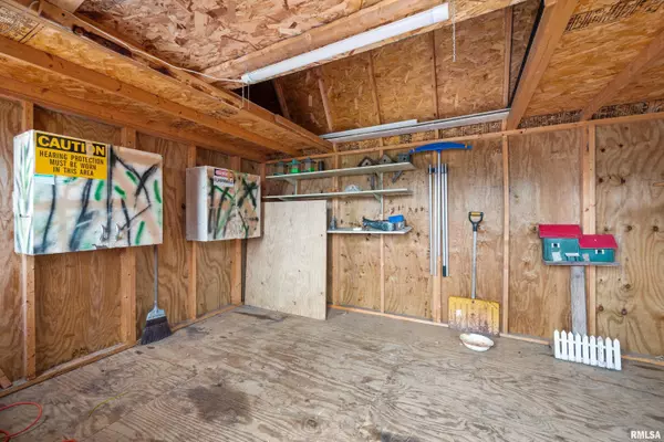 Wheatland, IA 52777,206 E LINCOLNWAY ST