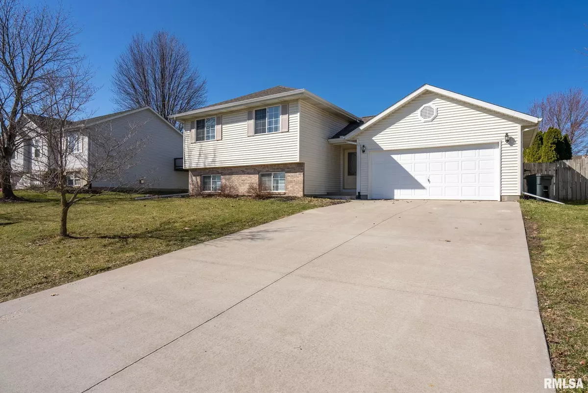 Colona, IL 61241,817 BIRCHWOOD DR