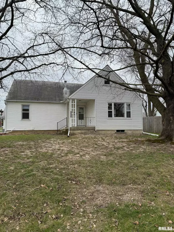 East Moline, IL 61244,3302 2ND Street Court