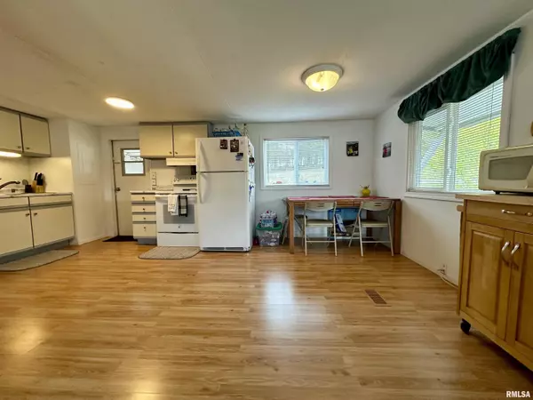 Goreville, IL 62939,1515 Lake Shore Dr S DR