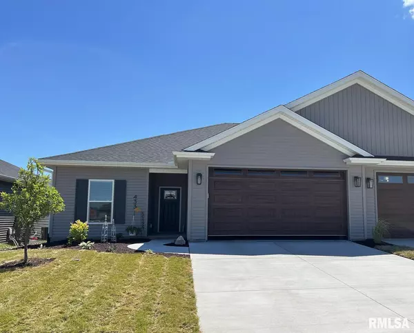 433 N 3RD AVE, Eldridge, IA 52748