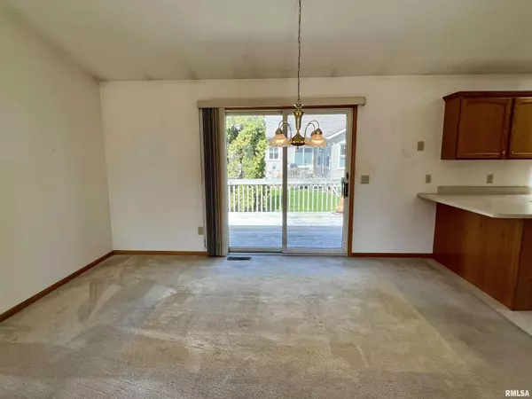 Eldridge, IA 52748,351 COUNTRY CLUB CT