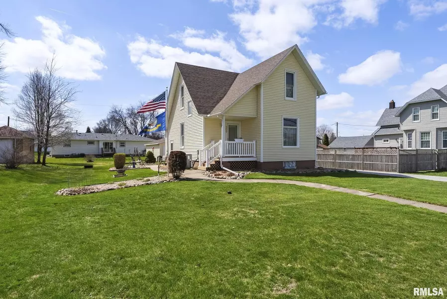 309 E FLAGG ST, Walcott, IA 52773