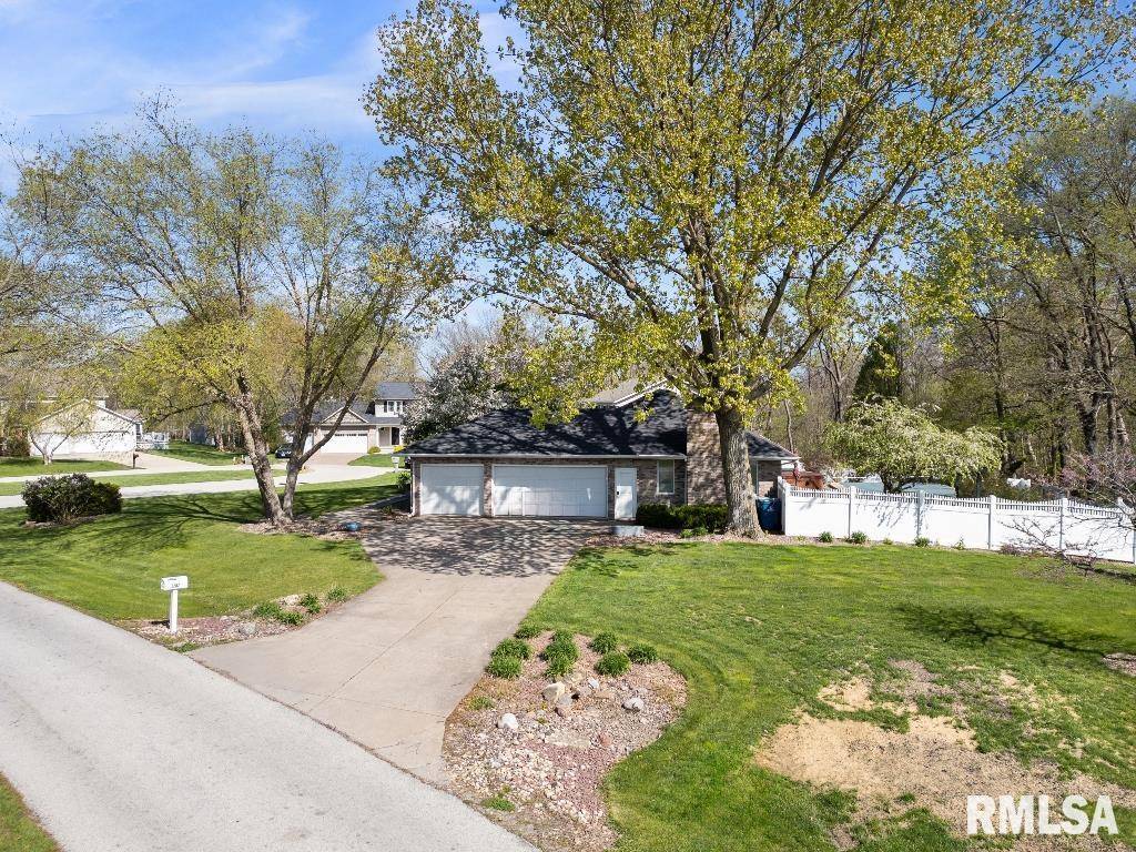 2202 LARKSPUR CIR, Port Byron, IL 61275