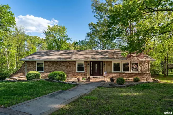 85 Loblolly LN, Carbondale, IL 62902