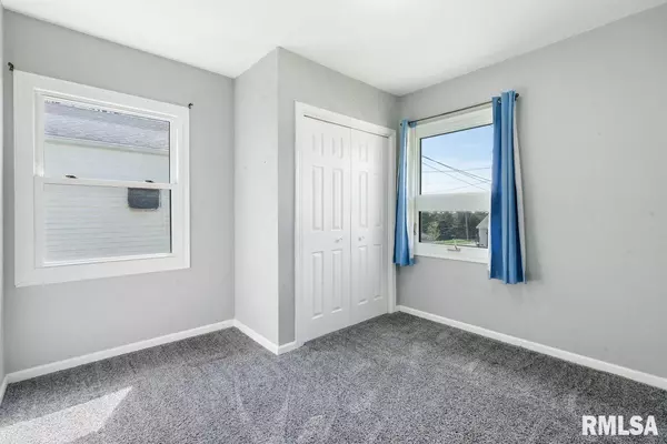 Davenport, IA 52804,3010 W 2ND ST