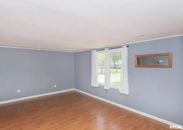 Silvis, IL 61282,519 14TH AVE