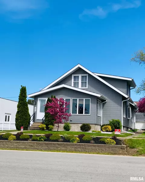 655 FERRY RD, Miles, IA 52064