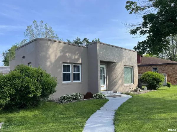 1890 24TH Avenue Court, Moline, IL 61265