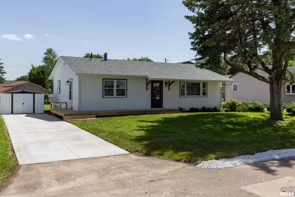 Le Claire, IA 52753,1426 DAVENPORT ST