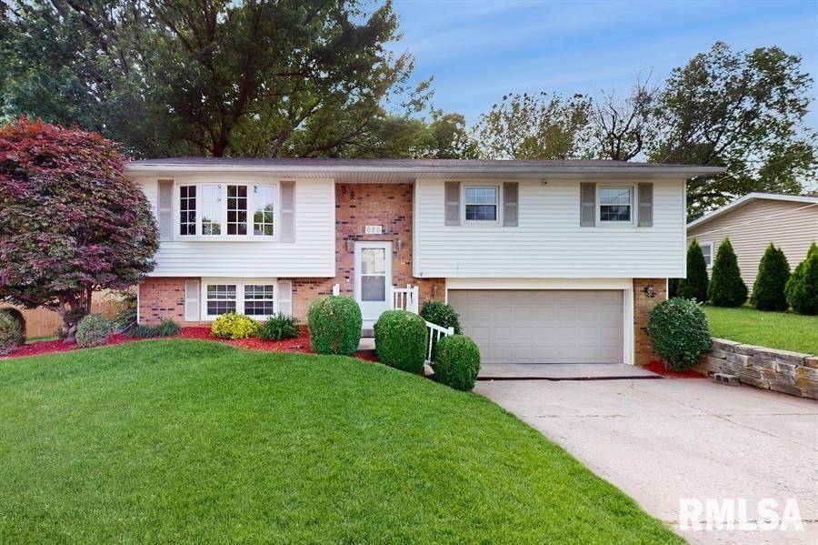 626 12TH AVE, Hampton, IL 61256