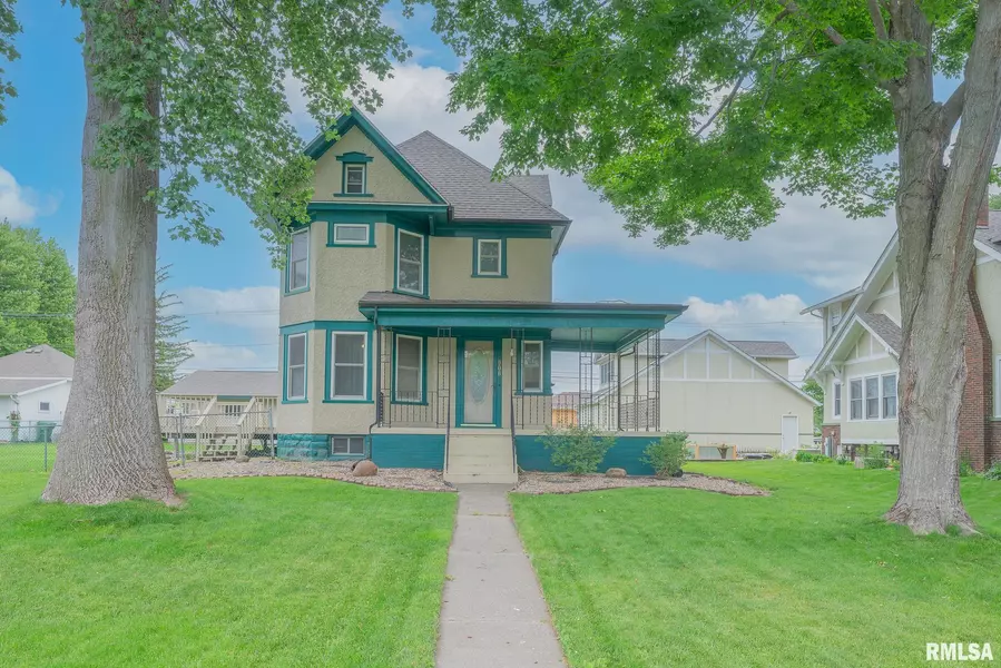 908 8TH ST, Durant, IA 52747