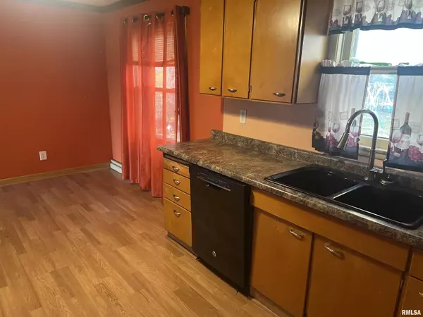 Thomson, IL 61285,3638 84 Route